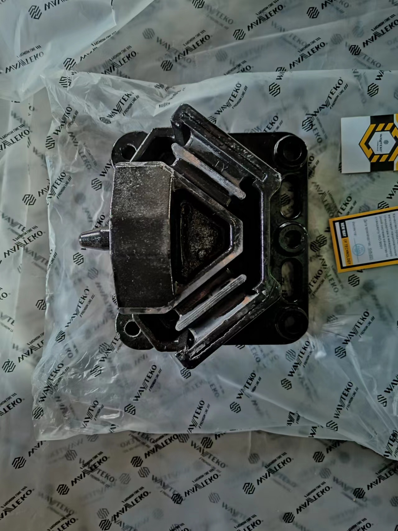 Подушка двигателя задняя X3000 WAYTEKO PREMIUM