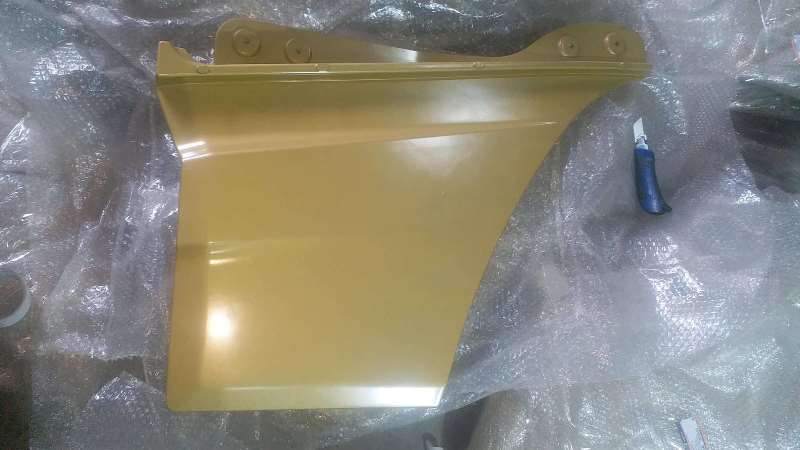 Накладка двери нижняя левая,золотая X3000