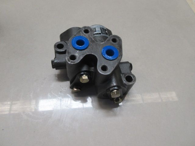 Клапан рулевого управления предохранительный 16Y-76-23000/144-49-16101